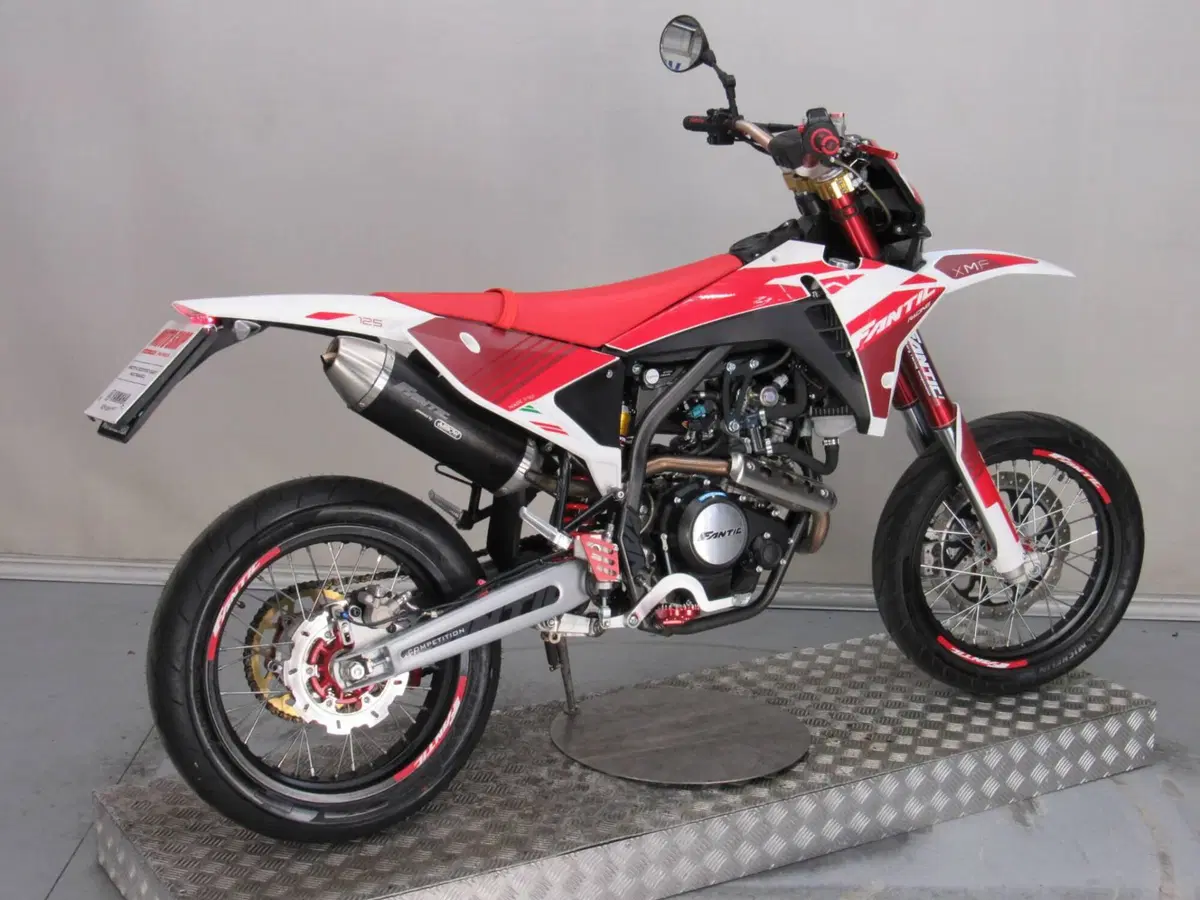 Fantic Motor XMF 125 Motard Competition 4T (2023 - 24) (7)