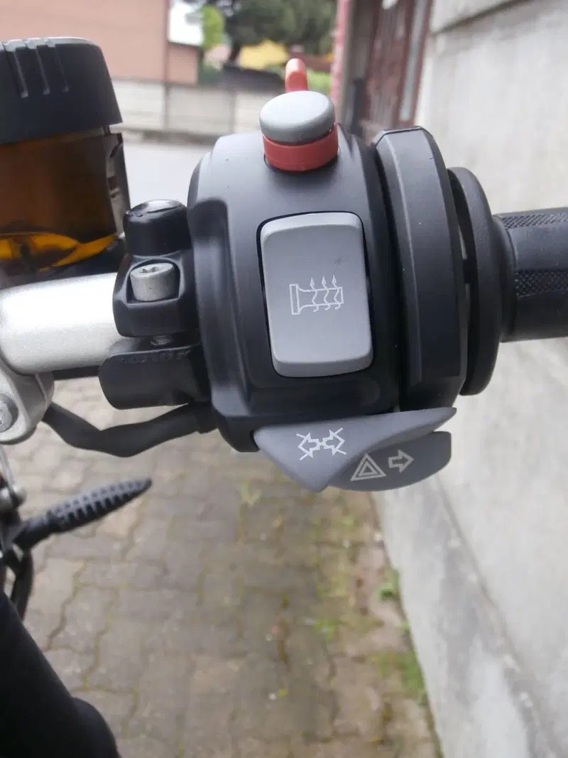 Bmw R 1200 R (2011 - 14) (11)