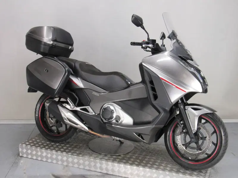 Honda Integra 750 DCT Sport (2017) (3)