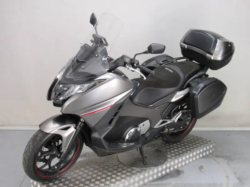 Honda Integra 750 DCT Sport (2017) (4)