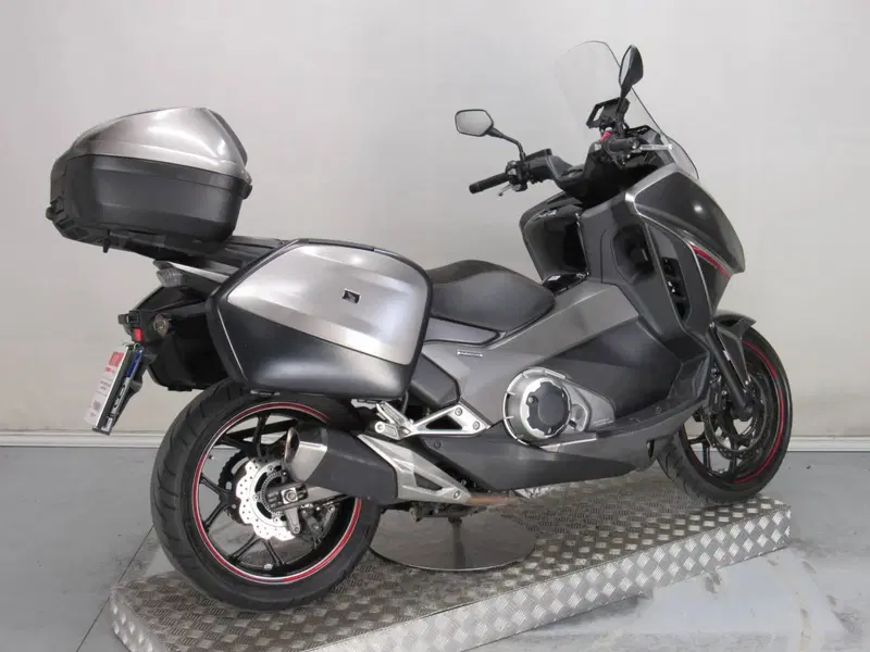 Honda Integra 750 DCT Sport (2017) (7)