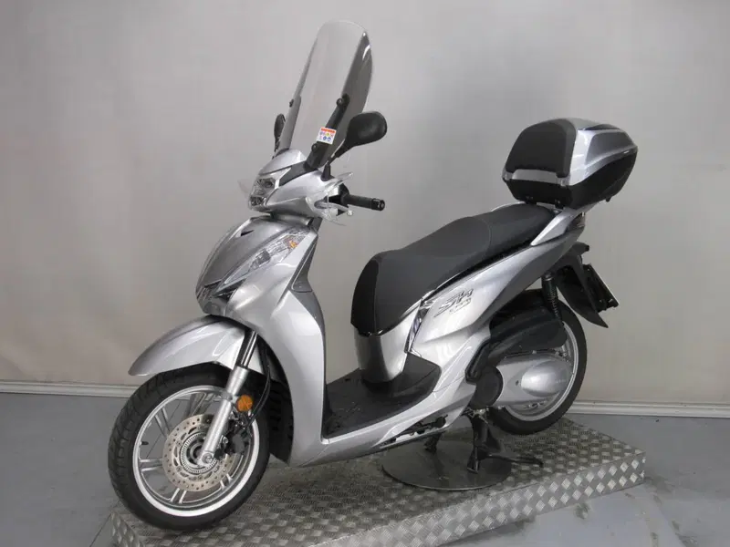 Honda SH 300 i ABS (2016 - 20) (4)