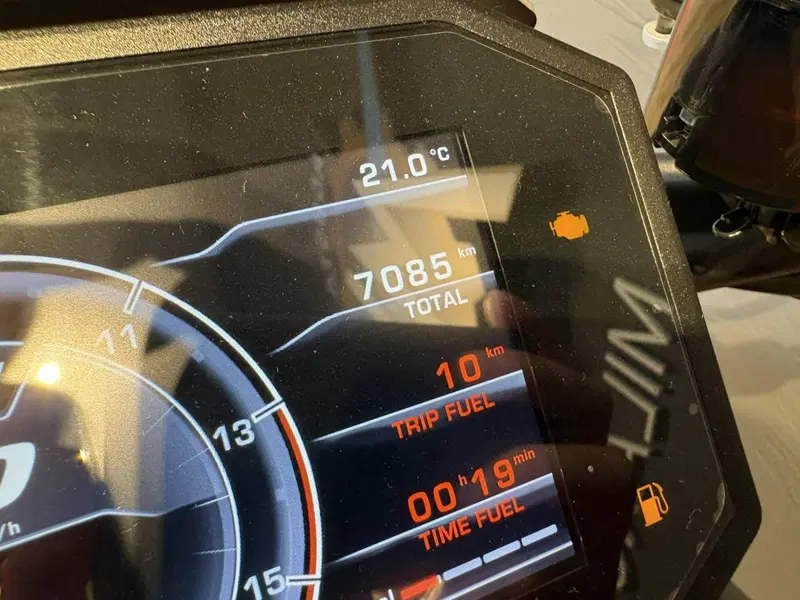 MV Agusta Brutale 1000 RS (2022 - 26) (12)