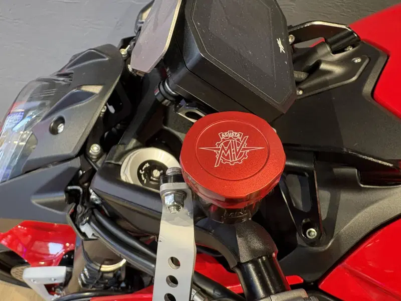 MV Agusta Brutale 1000 RS (2022 - 26) (5)