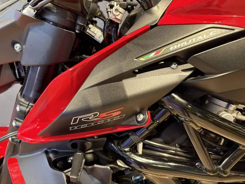 MV Agusta Brutale 1000 RS (2022 - 26) (7)