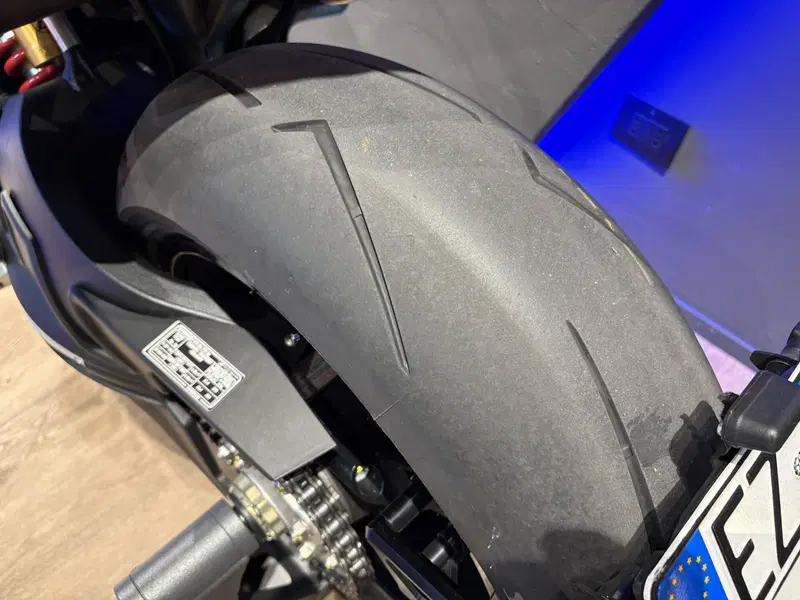 MV Agusta Brutale 1000 RS (2022 - 26) (8)