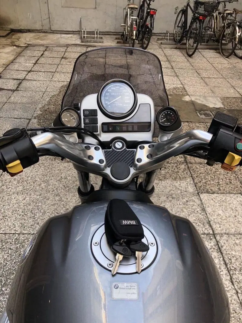 Bmw r1100r (6)