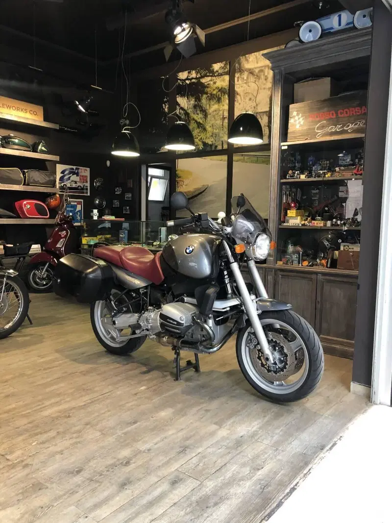 Bmw r1100r (9)