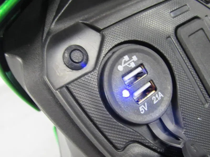 Kawasaki Versys 650 Tourer (2022 - 24) (14)