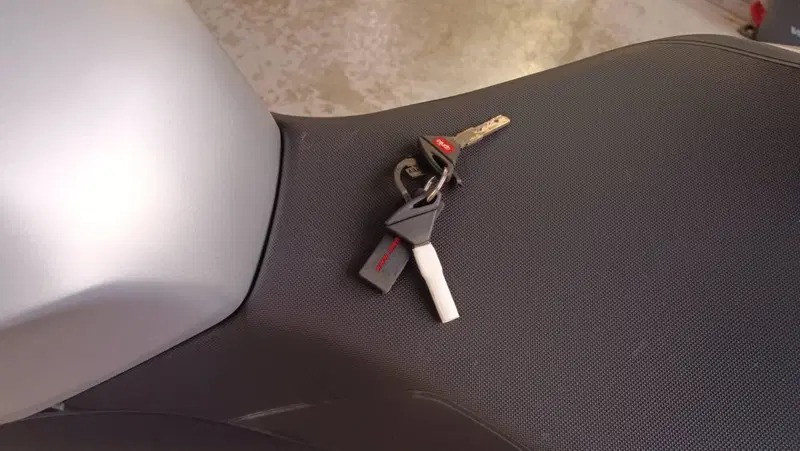 Aprilia Tuono V4 (2025 - 26) (7)