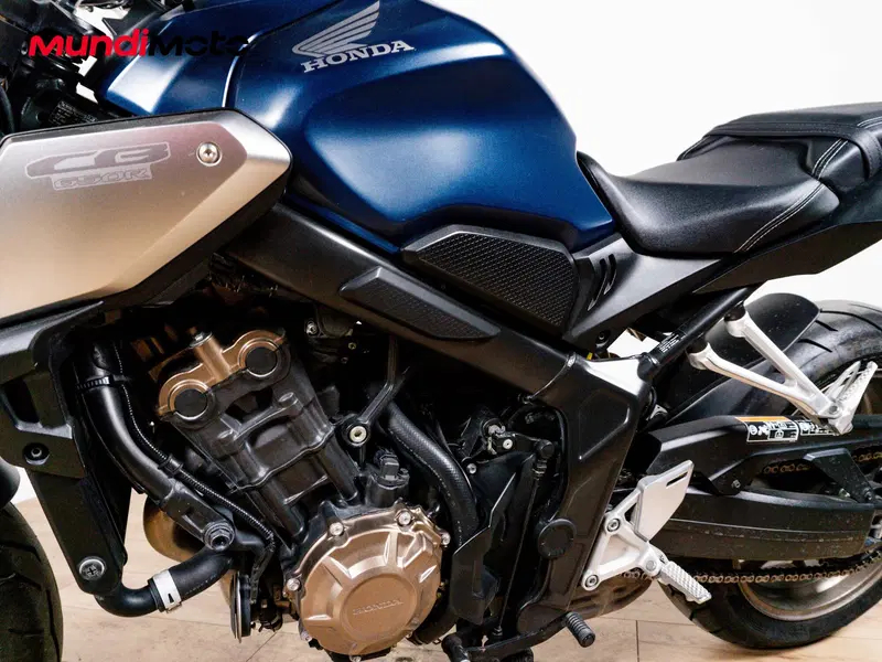 Honda CB 650 R (2024 - 25) (8)