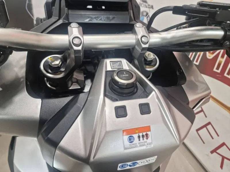 Honda X-ADV 750 DCT (2021 - 24) (8)