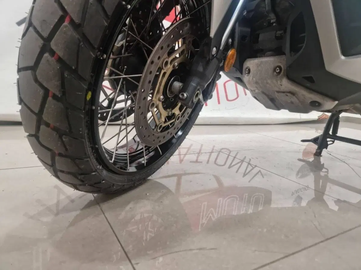 Honda X-ADV 750 DCT (2021 - 24) (11)