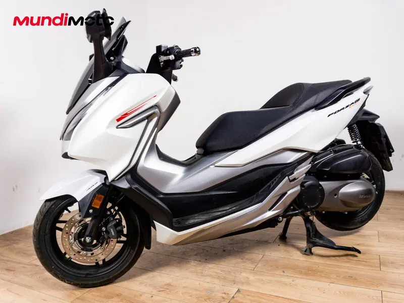 Honda Forza 300 (2019 - 20) (8)