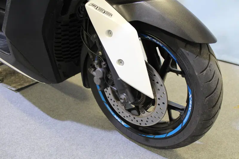 Yamaha X-Max 300 ABS (2017 - 20) (7)