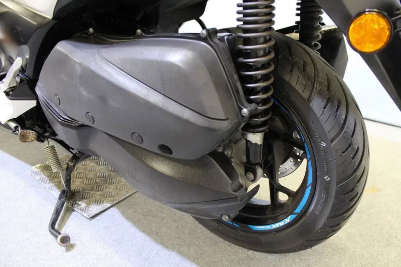 Yamaha X-Max 300 ABS (2017 - 20) (15)