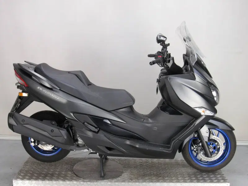 Suzuki Burgman AN 400 (2017 - 20) (2)
