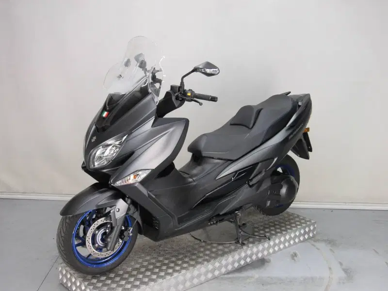 Suzuki Burgman AN 400 (2017 - 20) (4)