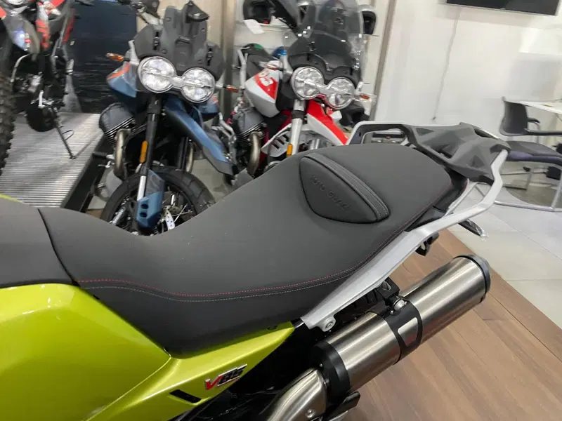 Moto Guzzi V85 Strada (2024 - 26) (5)