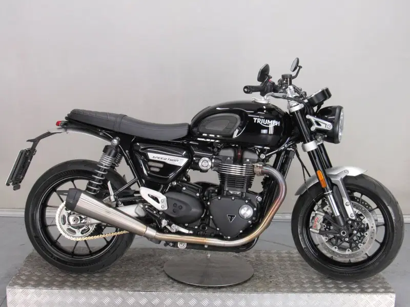 Triumph Speed Twin 1200 (2021 - 24) (2)