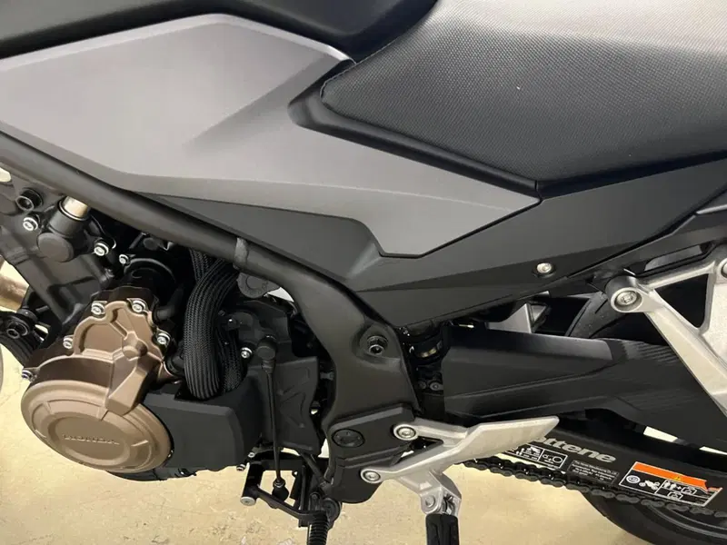 Honda CB 500 F (2021) (9)