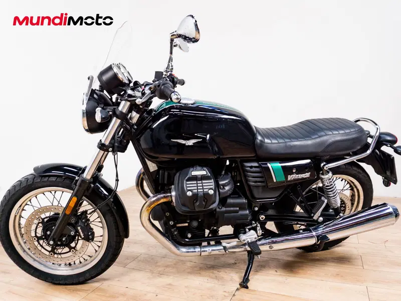 Moto Guzzi V7 III Special (2017 - 20) (8)
