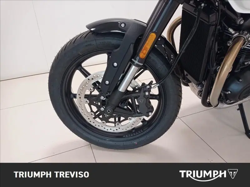 Triumph Speed Twin 900 (2025 - 26) (4)