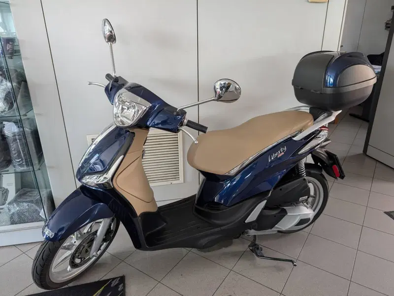 Piaggio Liberty 150 3V ABS (2020) (2)