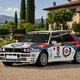 Fernando Alonso sorprende Monaco: lo spagnolo guida la Lancia Delta Martini 6, la rally car più rara di sempre