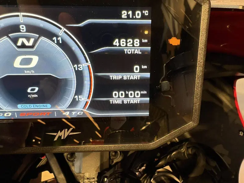 MV Agusta F3 800 RC (2022 - 25) (11)