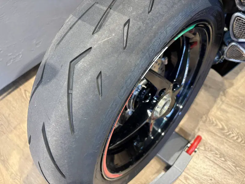 MV Agusta F3 800 RC (2022 - 25) (9)
