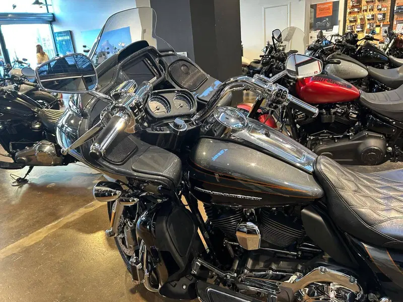 Harley-Davidson 1800 Road Glide Ultra (2014 - 16) - FLTRUSE (5)