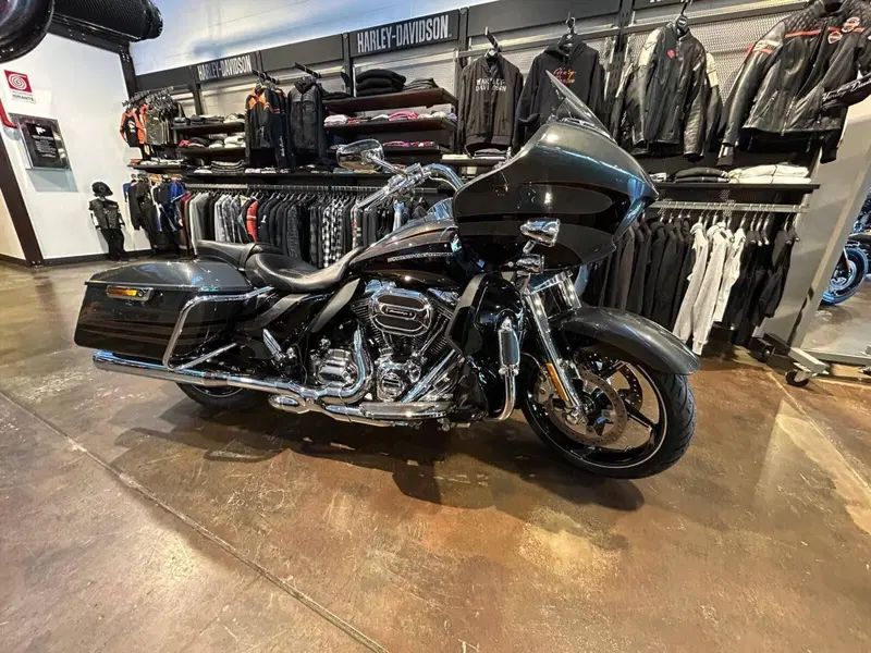 Harley-Davidson 1800 Road Glide Ultra (2014 - 16) - FLTRUSE (13)