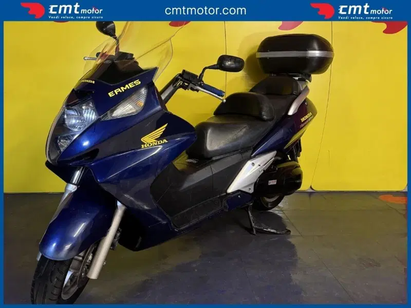 Honda Silver Wing 600 (2001 - 05) (2)