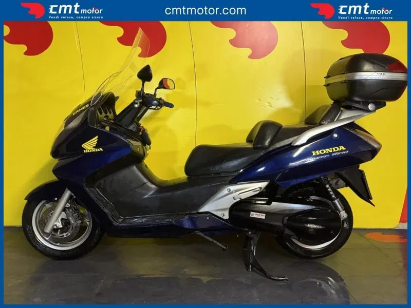 Honda Silver Wing 600 (2001 - 05) (3)