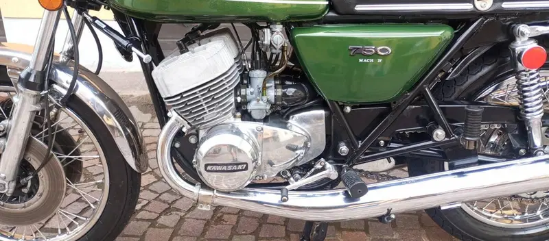 Kawasaki 750 mach 4 H2B (6)