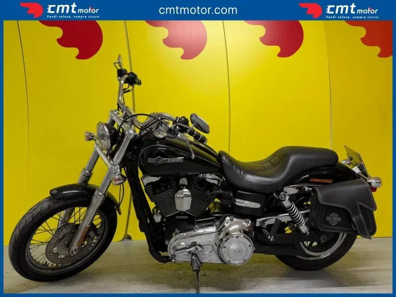 Harley-Davidson 1690 Super Glide Custom (2014) - FXDC (4)