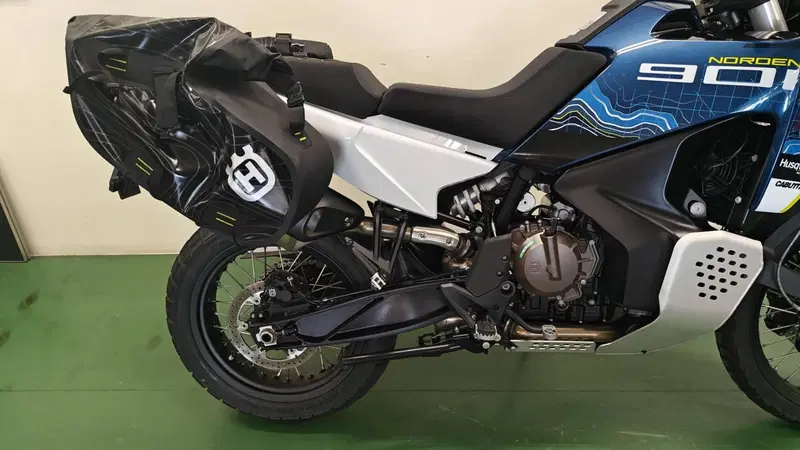 Husqvarna Norden 901 Expedition (2023 - 24) (3)