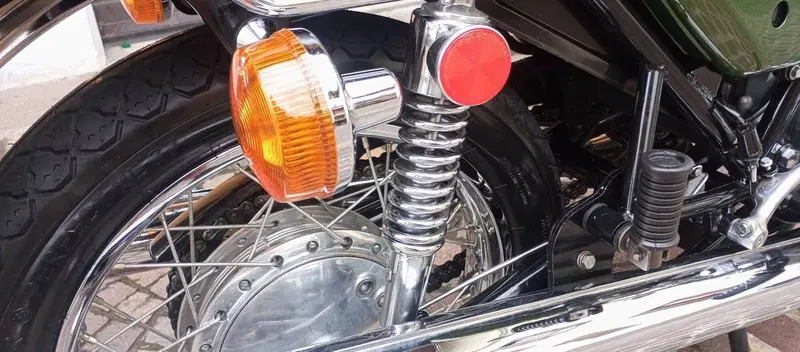 Kawasaki 750 mach 4 H2B (16)