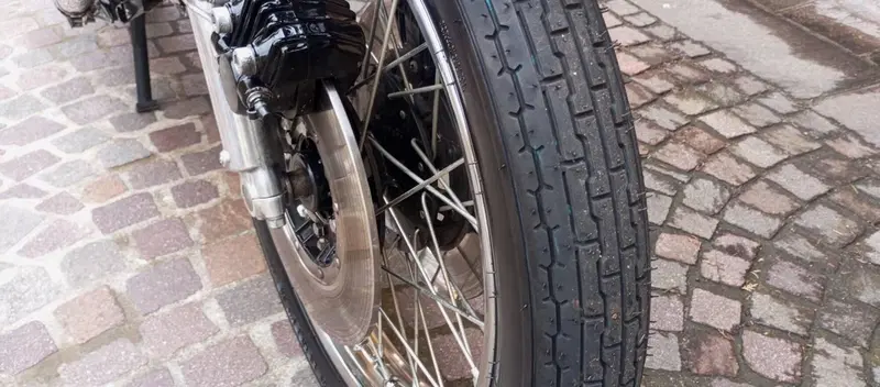 Kawasaki 750 mach 4 H2B (18)