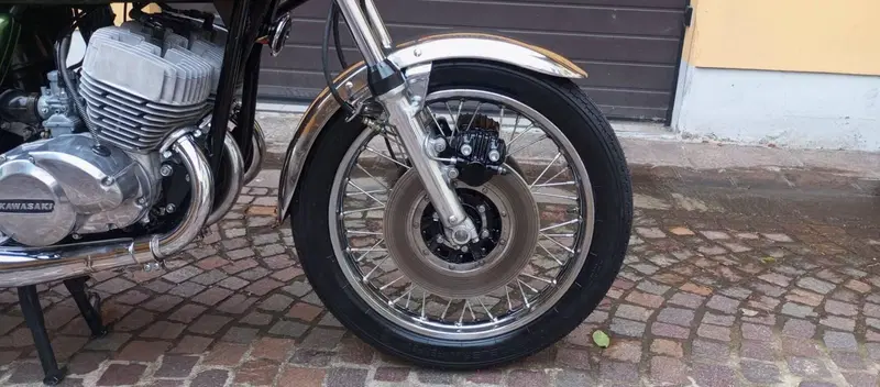 Kawasaki 750 mach 4 H2B (19)
