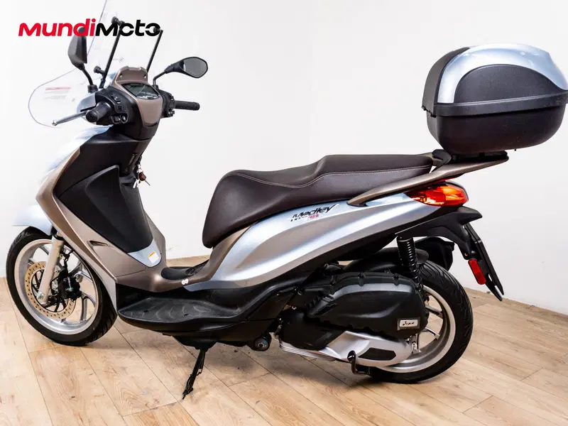 Piaggio Liberty 150 i-get ABS (2016) (7)