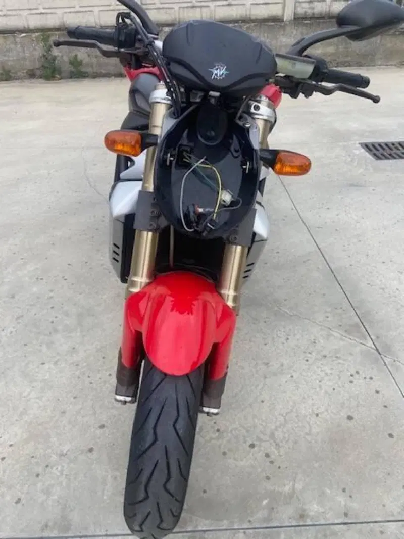 MV Agusta Brutale 750 S (2002 - 06) (3)