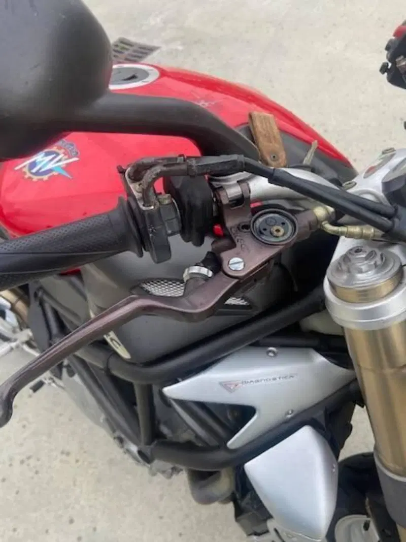 MV Agusta Brutale 750 S (2002 - 06) (7)