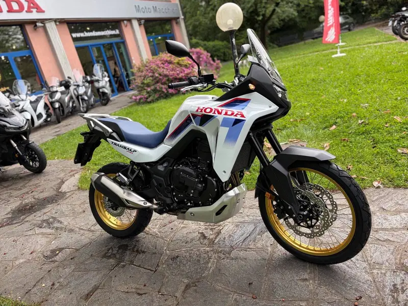 Honda Transalp XL750 (2026) (4)