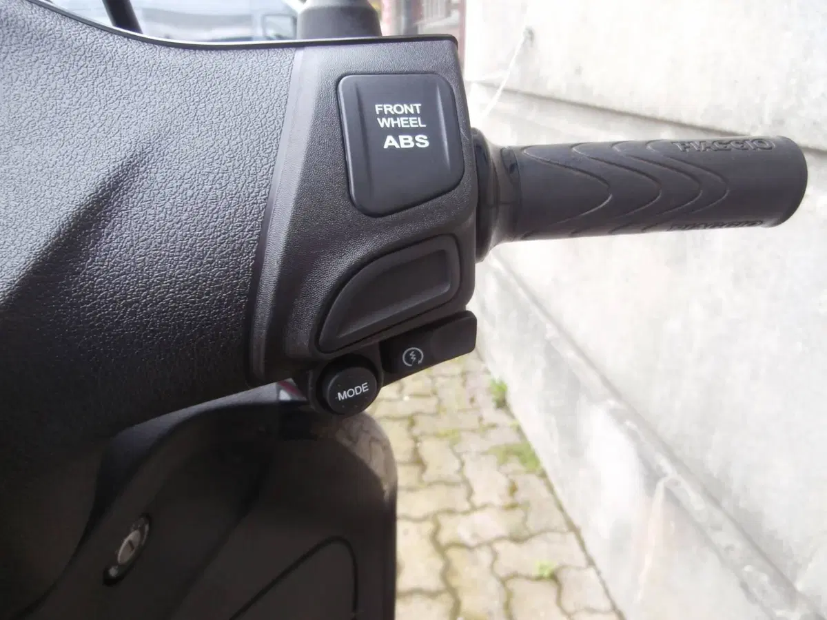 Piaggio Liberty 150 S ABS (2017 - 20) (16)