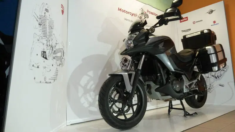 Honda NC 750 X DCT ABS (2014 - 15) (7)