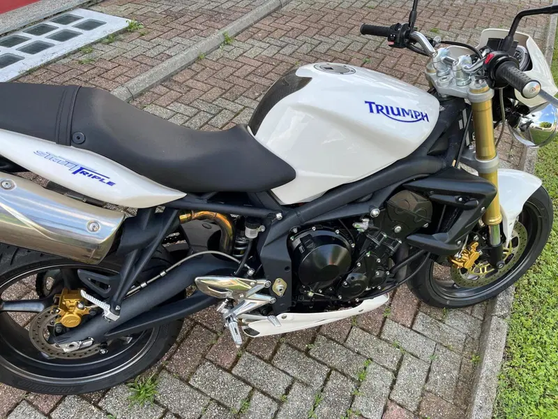 Triumph Street Triple (2007 - 12) (14)
