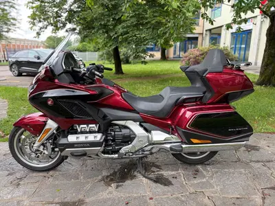 Honda GL 1800 Gold Wing DCT Tour (2020) usata