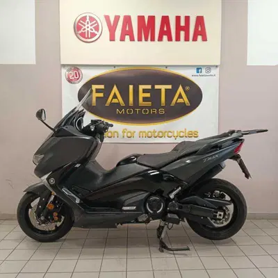Yamaha T-Max 530 DX (2017 - 19) usata